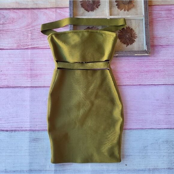 Tiger Mist Women's Green Cut Out Bandage Bodycon Mini Dress Size M - Picture 1 of 9